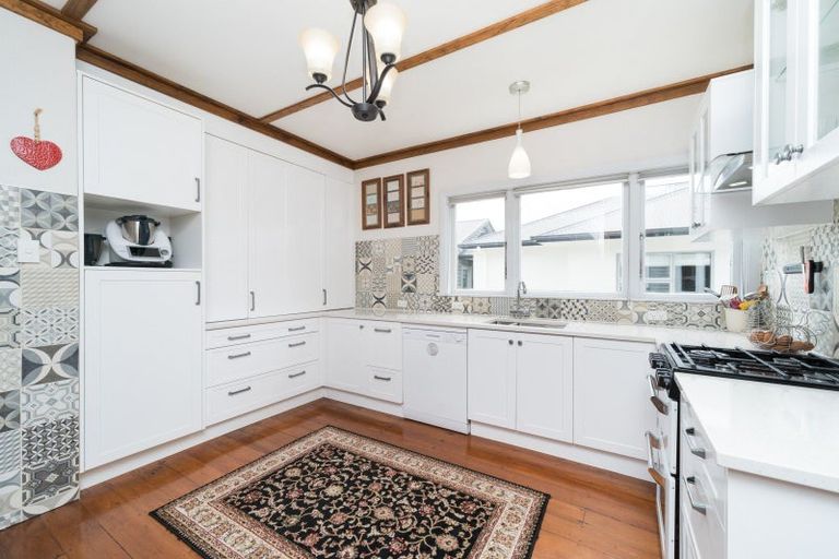 Photo of property in 34 Roy Street, Palmerston North, 4410