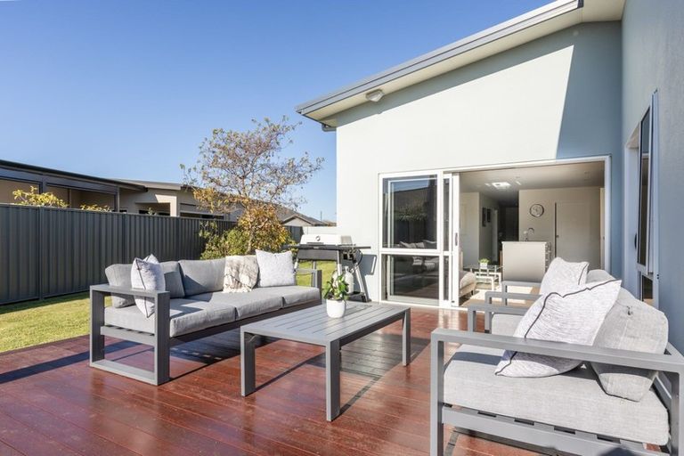 Photo of property in 5 Waitaki Way, Poraiti, Napier, 4112