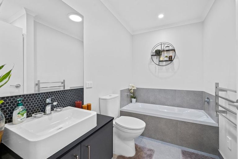 Photo of property in 33 Taikaranga Street, Pukekohe, 2120