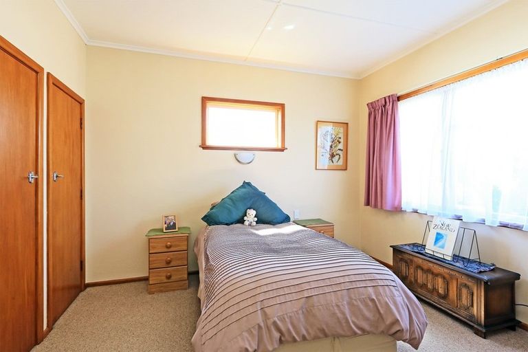 Photo of property in 217 Tudor Avenue, Mayfair, Hastings, 4122