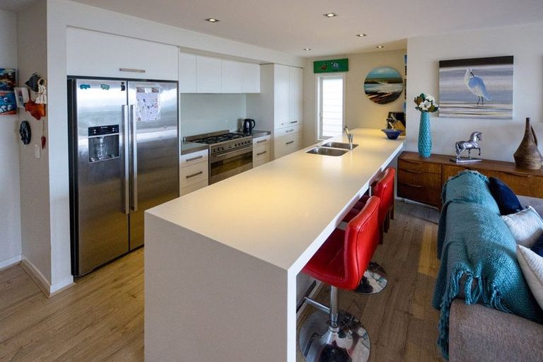 Photo of property in 7a Torkar Road, Clarks Beach, 2122