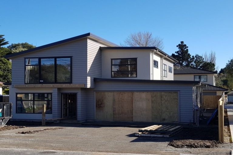 Photo of property in 37a Tiromoana Road, Raumati South, Paraparaumu, 5032