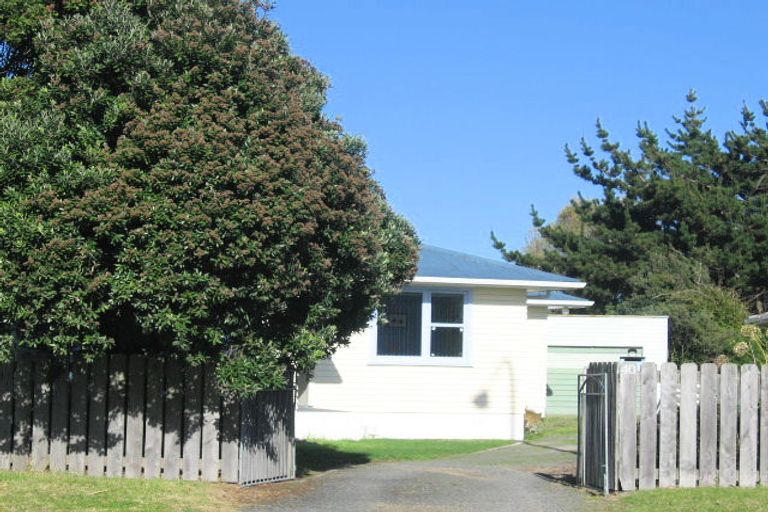 Photo of property in 40 Te Kupe Road, Paraparaumu Beach, Paraparaumu, 5032