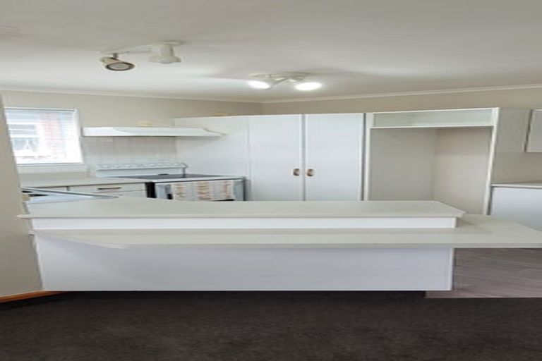 Photo of property in 8 Burns Street, Westown, New Plymouth, 4310