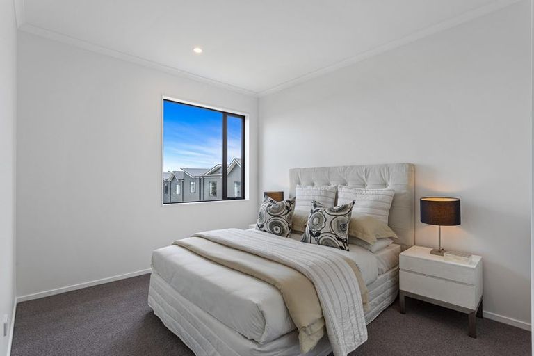 Photo of property in 110 Symes Drive, Red Beach, 0932