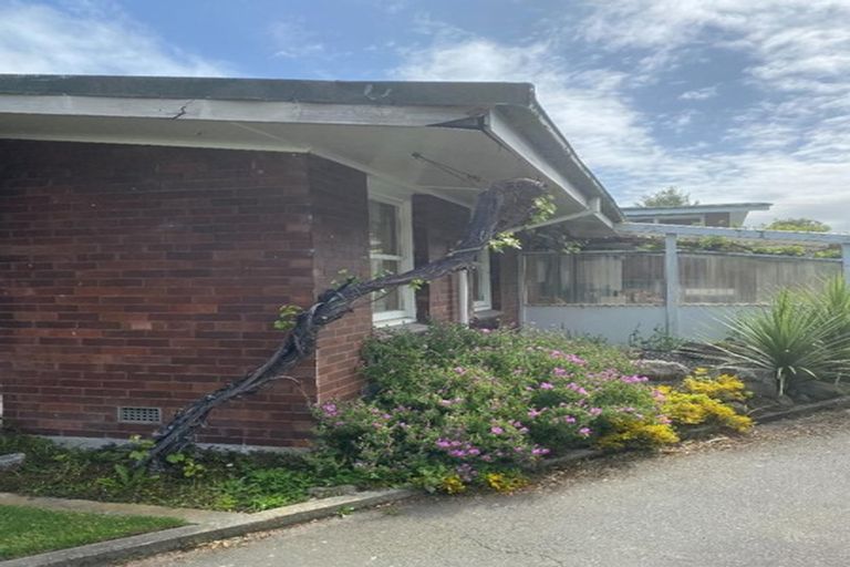 Photo of property in 1/27 Tuirau Place, Ilam, Christchurch, 8041