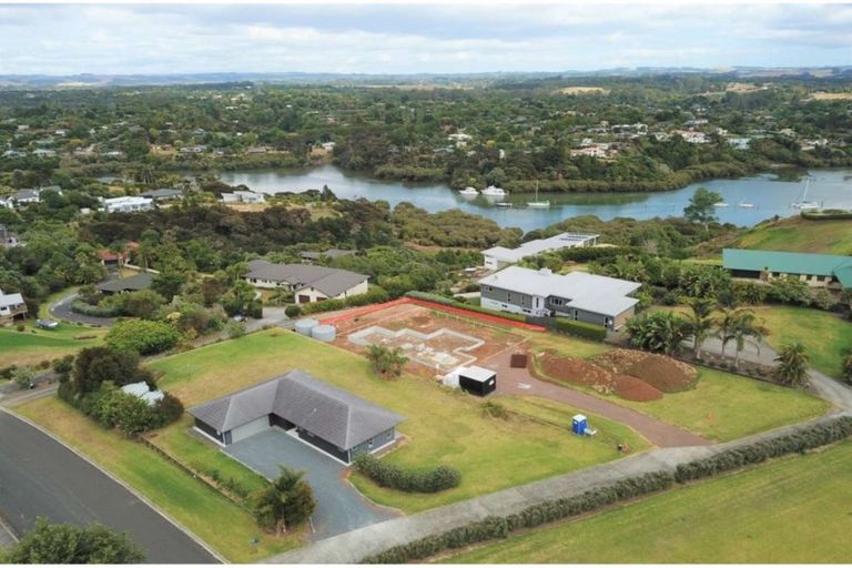 Photo of property in 4 Rarere Terrace, Kerikeri, 0230