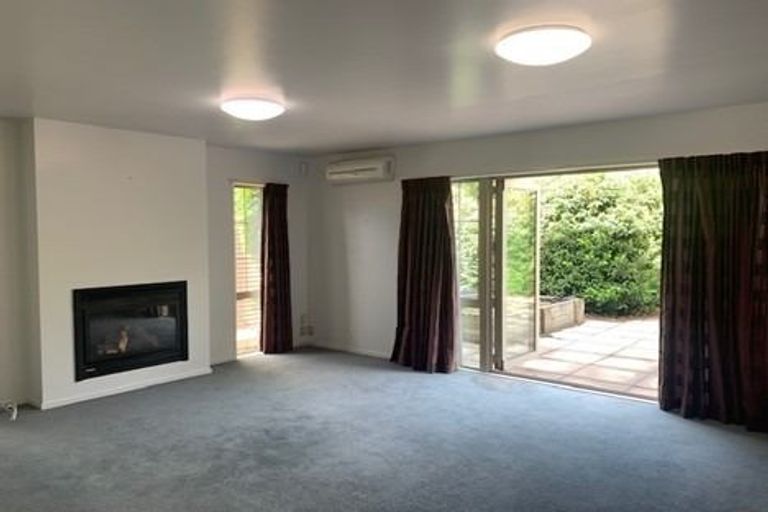 Photo of property in 29 Straven Road, Riccarton, Christchurch, 8011