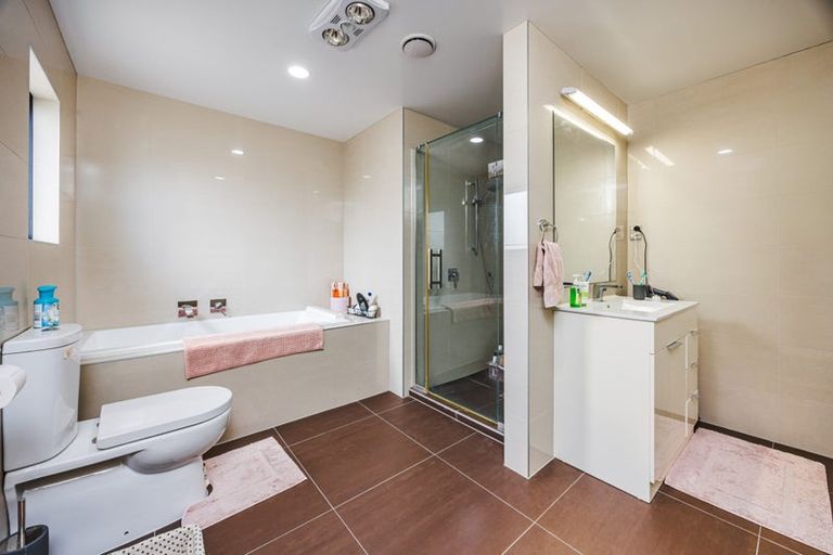 Photo of property in 32 Helianthus Avenue, Flat Bush, Auckland, 2019