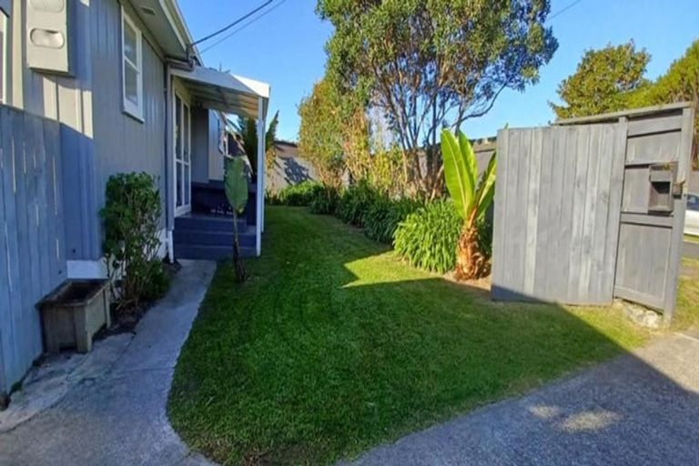 Photo of property in 2b Iris Street, Snells Beach, 0920