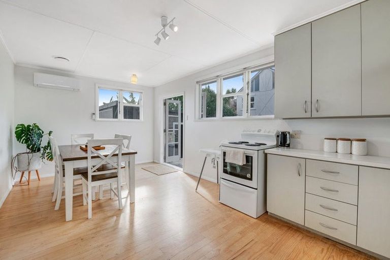 Photo of property in 38 Puriri Street, Helensville, 0800