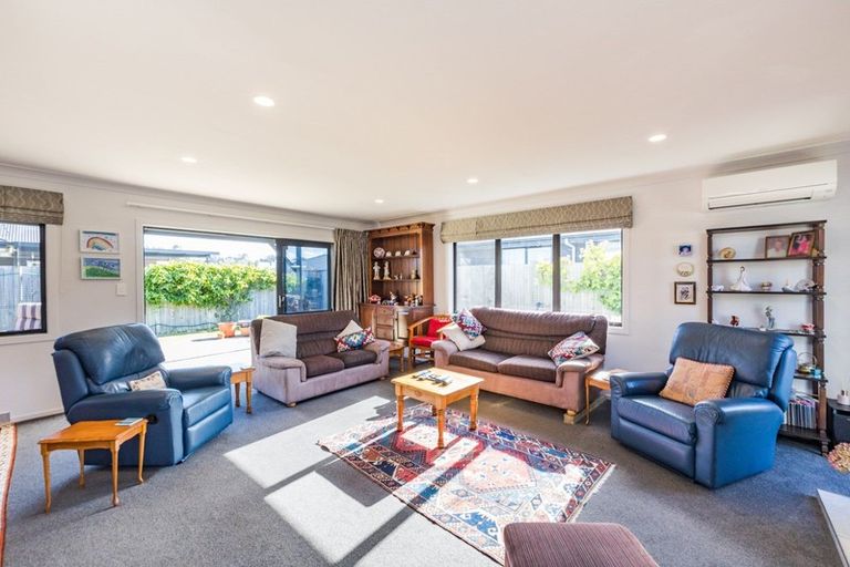 Photo of property in 22a Oak Crescent, Ashhurst, 4810