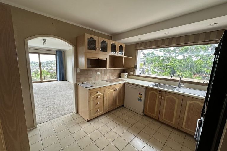 Photo of property in 557 East Coast Road, Browns Bay, Auckland, 0630