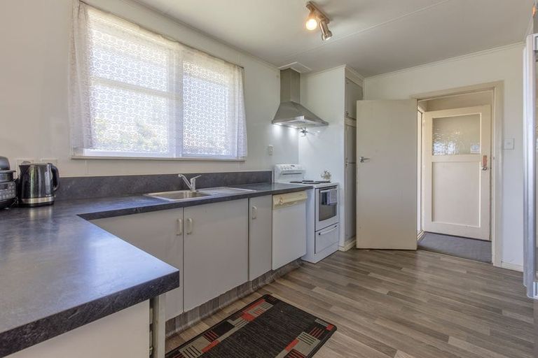 Photo of property in 17 Te Iwiheke Place, Turangi, 3334