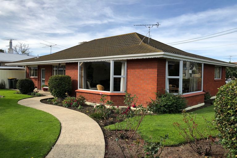 Photo of property in 2 Dutton Place, Mosgiel, 9024