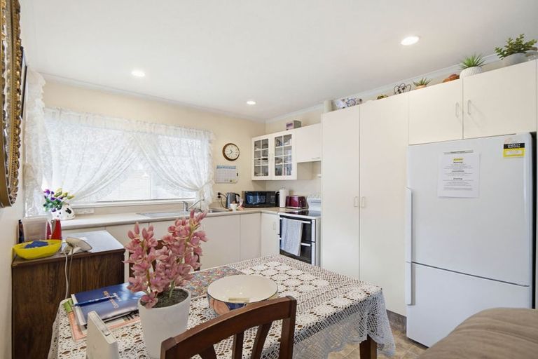 Photo of property in 15 Kingsbury Avenue, Rangiora, 7400