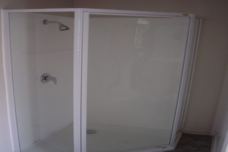 Photo of property in 220 Oxford Street, South Dunedin, Dunedin, 9012