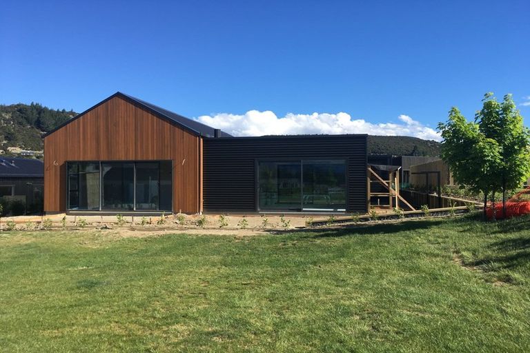 Photo of property in 3 Maryburn Lane, Wanaka, 9305
