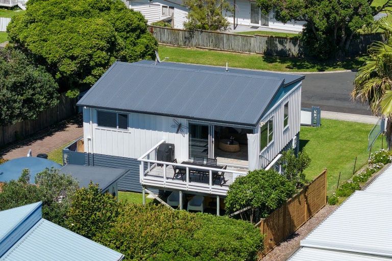 Photo of property in 2a Swordfish Avenue, Whiritoa, Whangamata, 3691