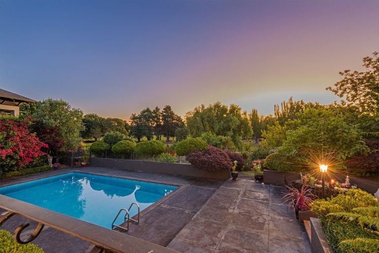 Photo of property in 33 Montgomery Terrace, Hokowhitu, Palmerston North, 4410