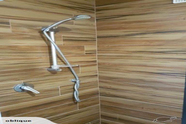 Photo of property in 1/29 John Court Street, Birkenhead, Auckland, 0626