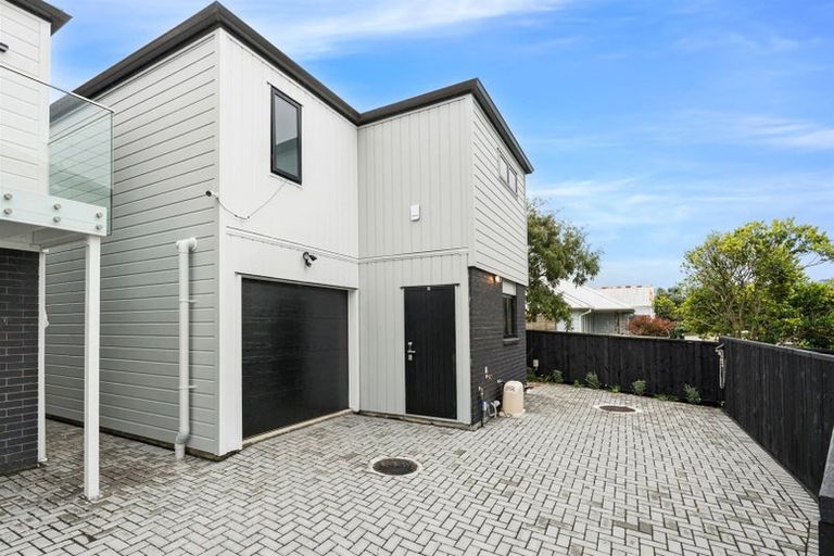 Photo of property in 19b Farwood Drive, Henderson, Auckland, 0612