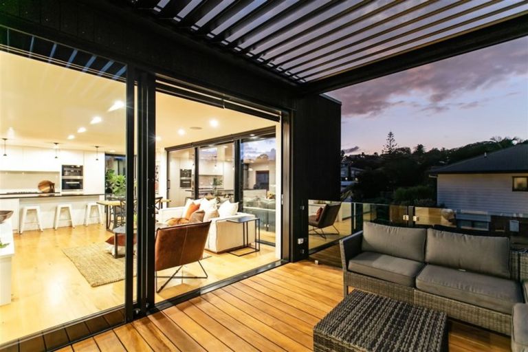 Photo of property in 317 Beach Road, Campbells Bay, Auckland, 0630