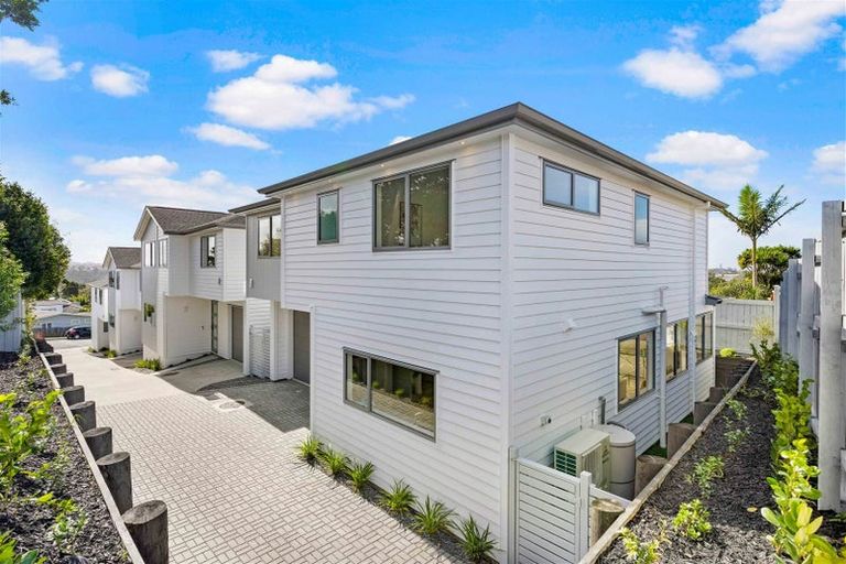 Photo of property in 33d Roseberry Avenue, Birkenhead, Auckland, 0626