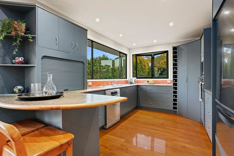 Photo of property in 6 May Avenue, Te Atatu South, Auckland, 0610