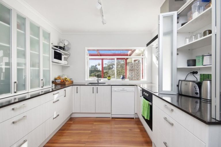 Photo of property in 33 Whangarata Road, Tuakau, 2121