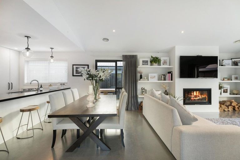 Photo of property in 26 Violet Way, Lower Shotover, Queenstown, 9304