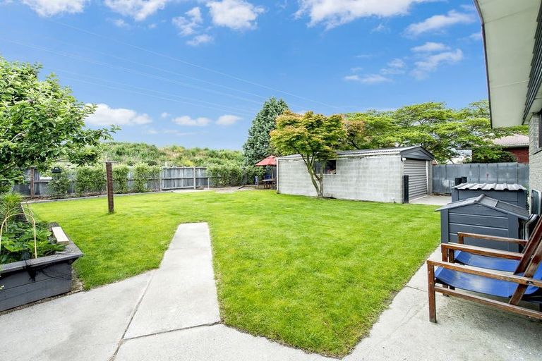 Photo of property in 27 Boston Avenue, Hornby, Christchurch, 8042