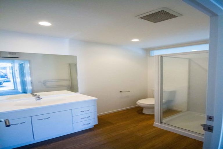 Photo of property in 10b North Avon Road, Richmond, Christchurch, 8013