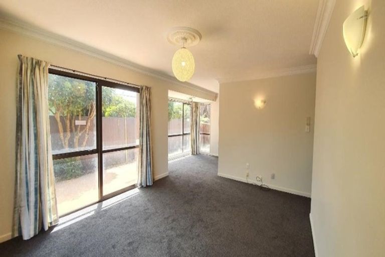 Photo of property in 1/18 Division Street, Riccarton, Christchurch, 8041