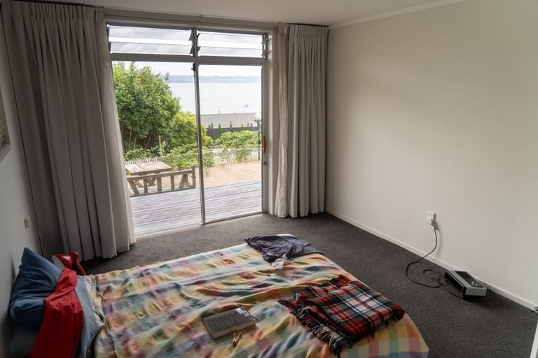 Photo of property in 14 Manahi Avenue, Kawaha Point, Rotorua, 3010