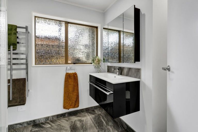 Photo of property in 8 Glamis Avenue, Bell Block, New Plymouth, 4312