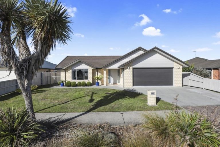 Photo of property in 16 Chesham Street, Rototuna North, Hamilton, 3210