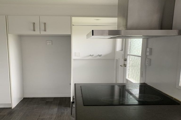 Photo of property in 2/6 Olena Avenue, Sunnyhills, Auckland, 2010