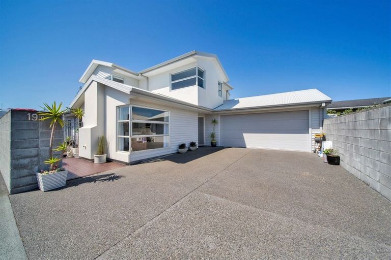 Photo of property in 19c Beach Street, Fitzroy, New Plymouth, 4312