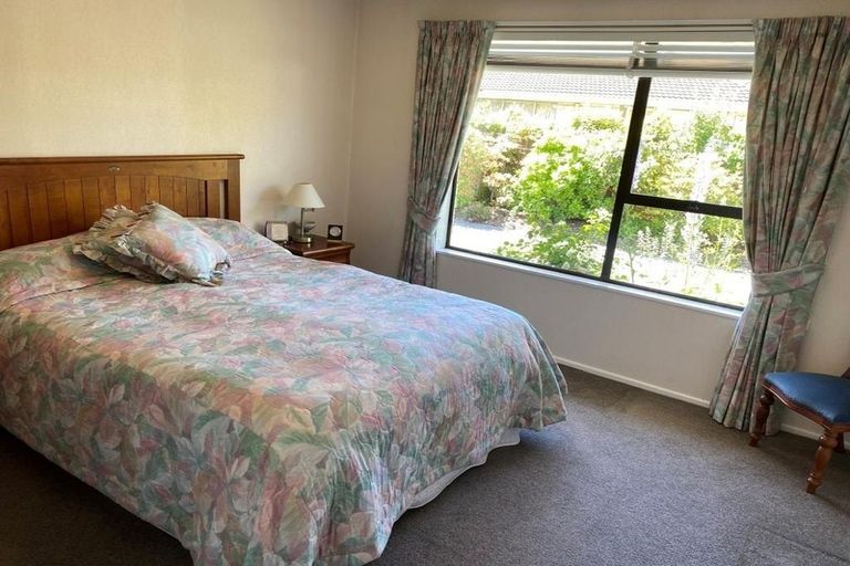Photo of property in 1/23b Juniper Place, Burnside, Christchurch, 8053