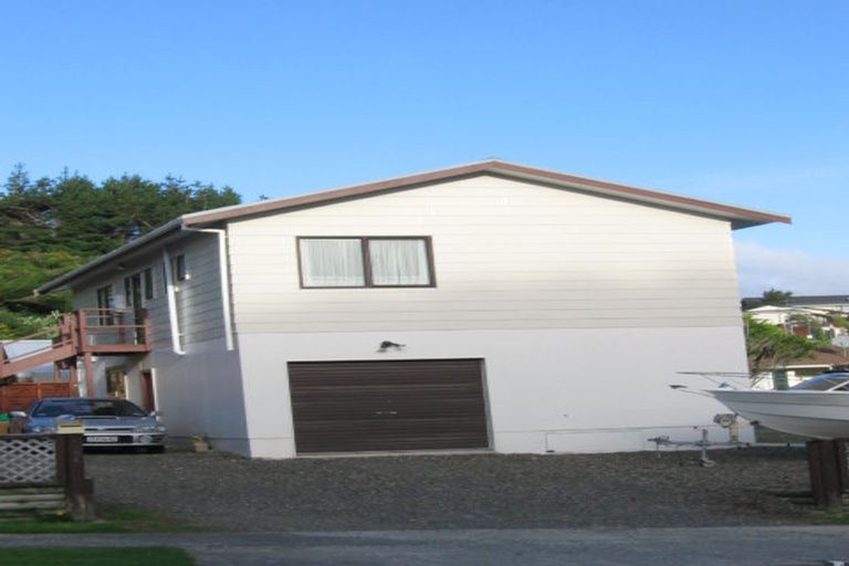 Photo of property in 222 Major Drive, Kelson, Lower Hutt, 5010