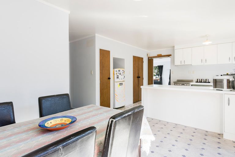 Photo of property in 11 Dunton Drive, Welcome Bay, Tauranga, 3112