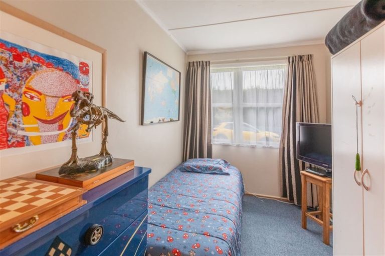 Photo of property in 28 Essex Crescent, Whakatu, Hastings, 4102