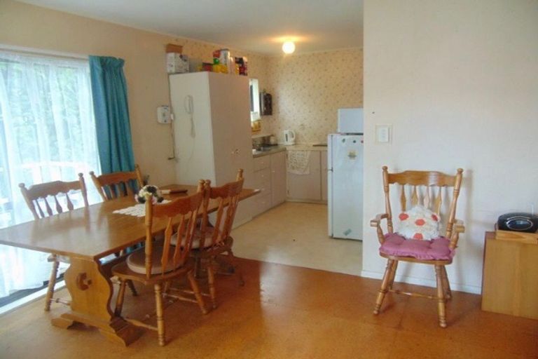 Photo of property in 124a Finlayson Avenue, Clendon Park, Auckland, 2103