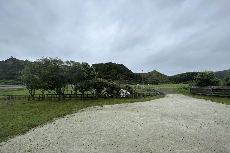 Photo of property in 5 Mania Road, Awakino, Mokau, 4376