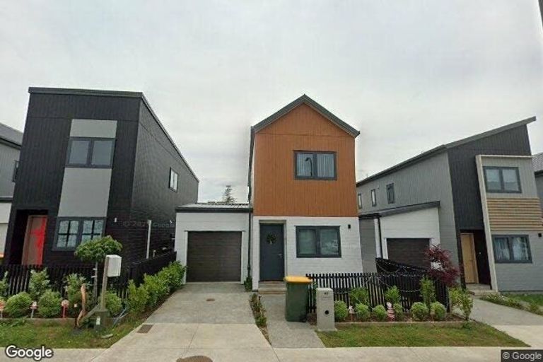 Photo of property in 42 Farranfore Road, Opaheke, 2113