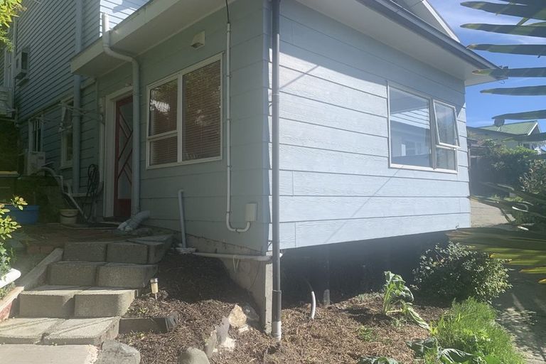 Photo of property in 48 Locking Street, Nelson South, Nelson, 7010