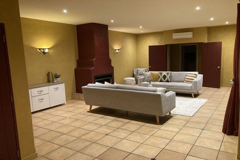 Photo of property in 21 Amoka Crescent, Parklands, Christchurch, 8083