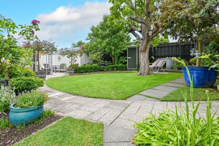 Photo of property in 1/90 Napier Road, Havelock North, 4130