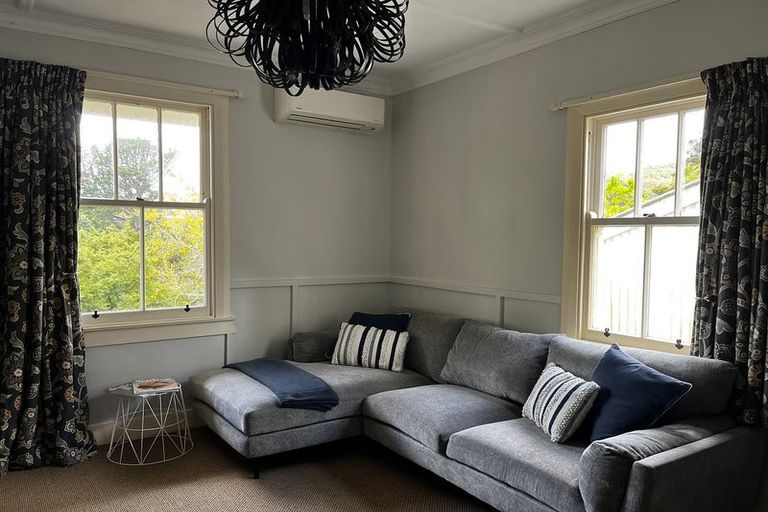 Photo of property in 35 Glenbervie Terrace, Thorndon, Wellington, 6011